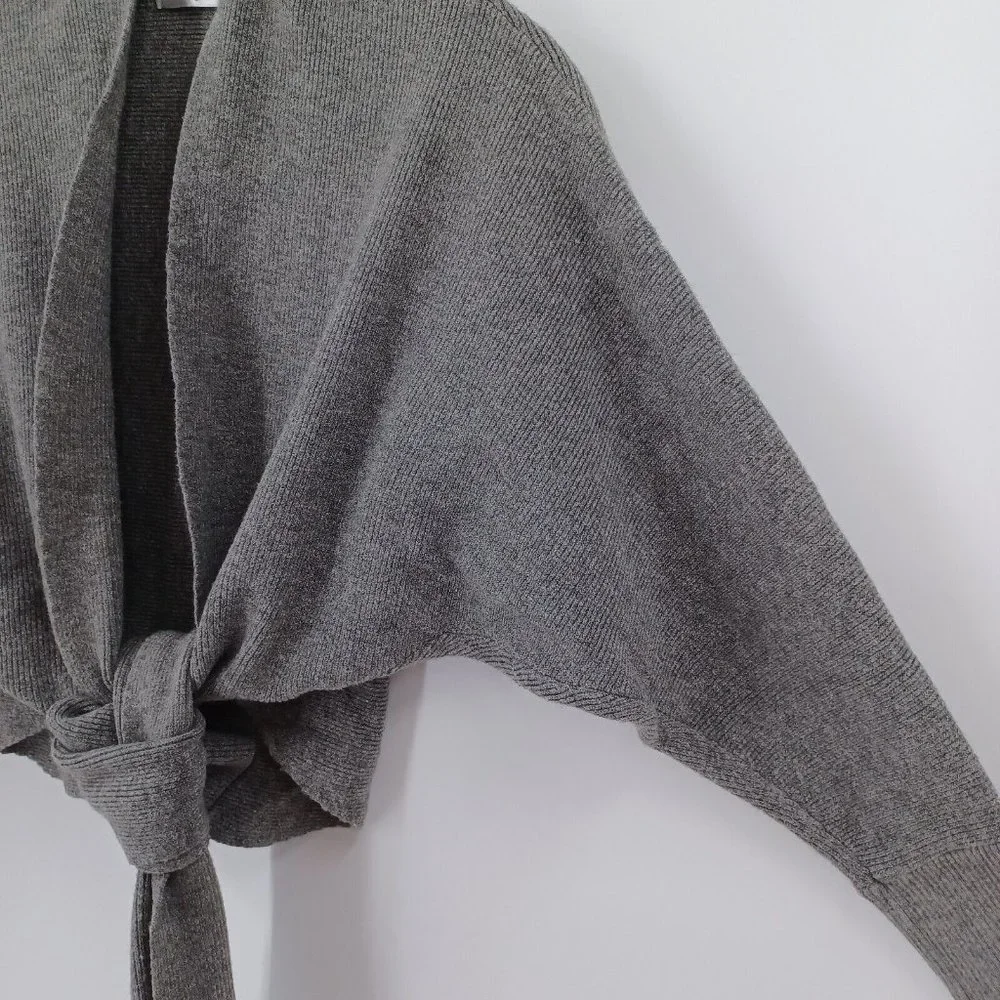 SEEK THE LABEL Sz XS Gray Ribbed Tie Front Half Sleeve Cardigan Fall Cozy Modern - Picture 3 of 15